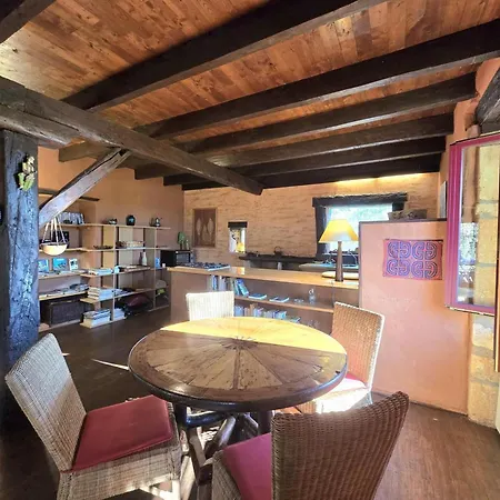 Maison En Pierre, Piscine Privee - 2 Pers. - Fr-1-616-556 * Aubas